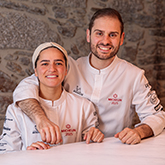 Áxel Smyth & Claudia Merchán